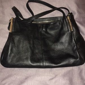HESHE black purse with strap